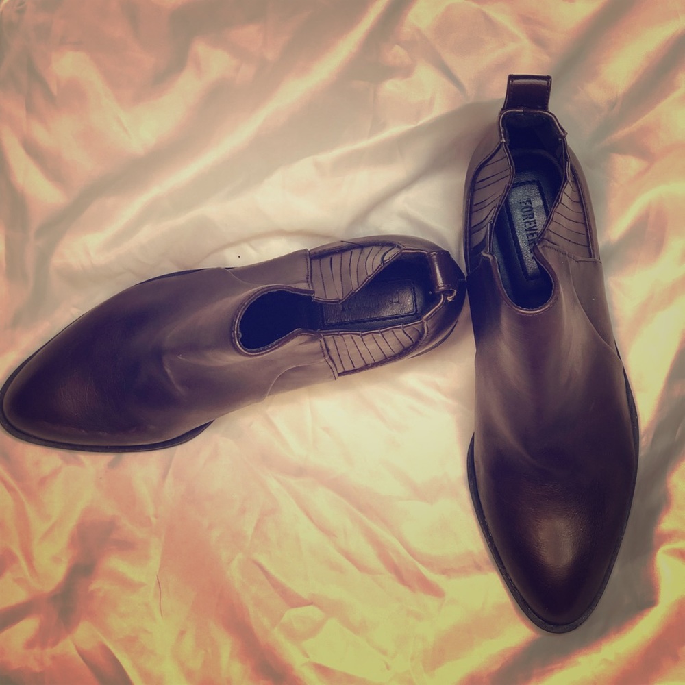 Dark Brown Chelsea Boots